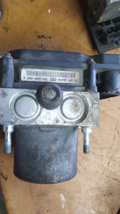 Citroen Berlingo Peugeot partner ABS beyni çıkma