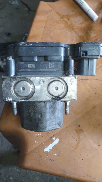 Ford transit custom ABS beyni çıkma