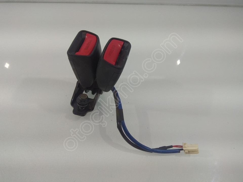 HYUNDAİ İ30 EMNİYET KEMER TOKASI