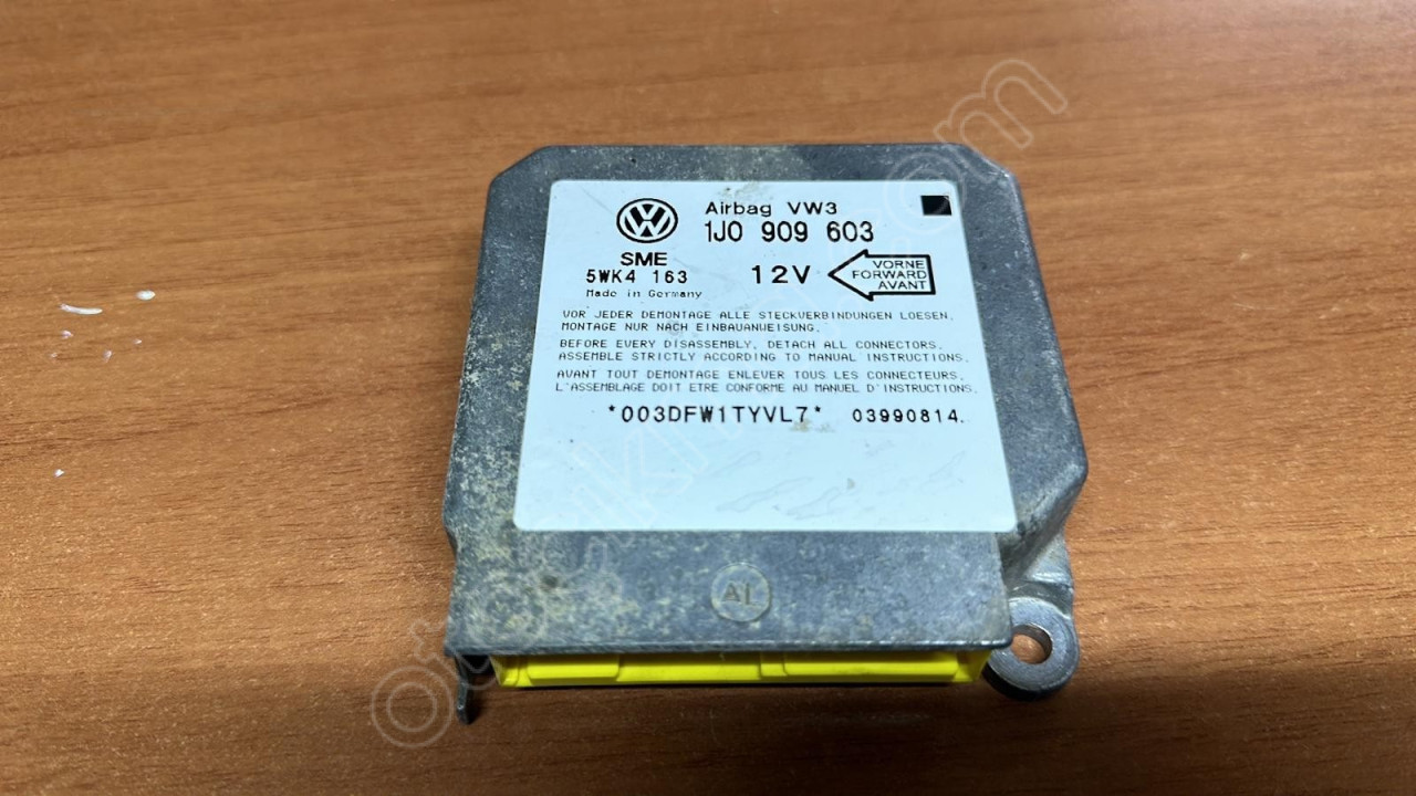 1J0 909 603 1997-2004 VW GOLF 4 AİRBAG BEYNİ