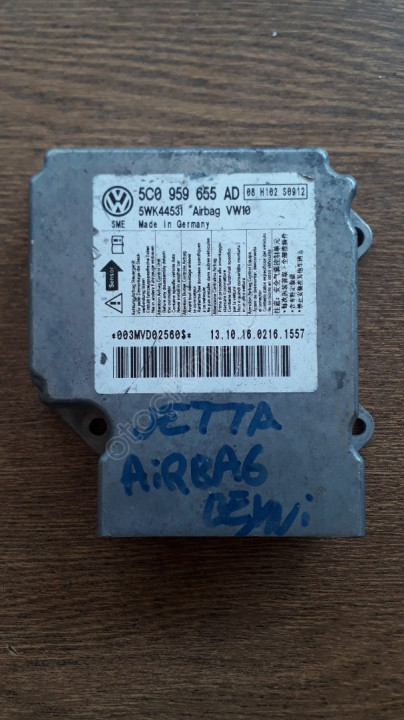 JETTA-PASSAT 2006-2013 AİRBAG BEYNİ 5C0959655D