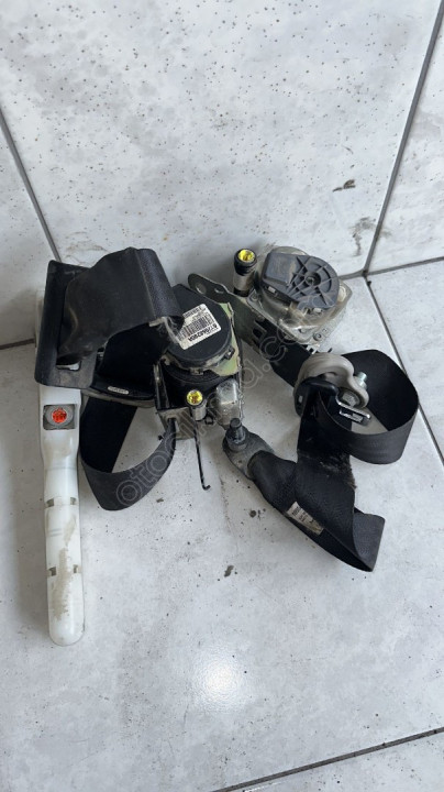 2011 NİSSAN JUKE ORJİNAL PATLAMAMIŞ ÖN SAĞ SOL EMNİYET KEMER