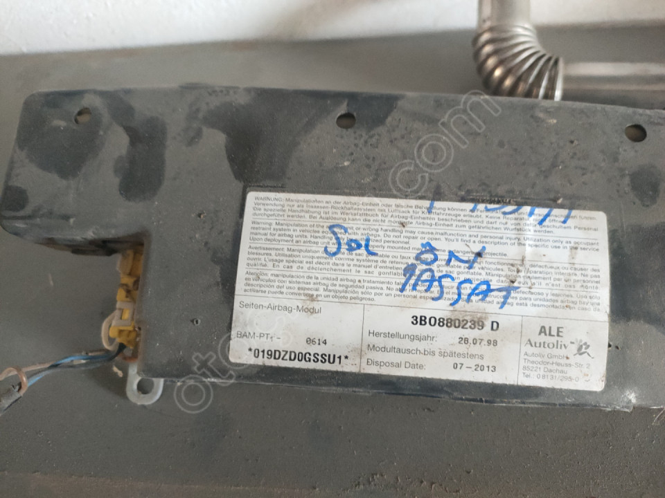 Passat sol yan hava yastığı