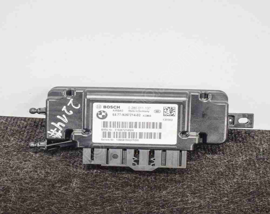 Airbag kontrol ünitesi BMW (F30, F80) -2.0 dizel ORJ ÇIKMA