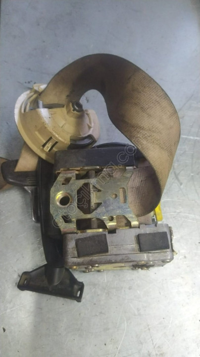 A6 arka emniyet kemeri çıkma