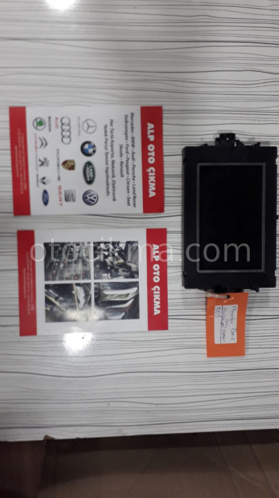 Mercedes 204 Navigasyon Ekranı