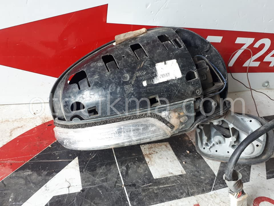 2013 Toyota avensis sağ dikiz aynası