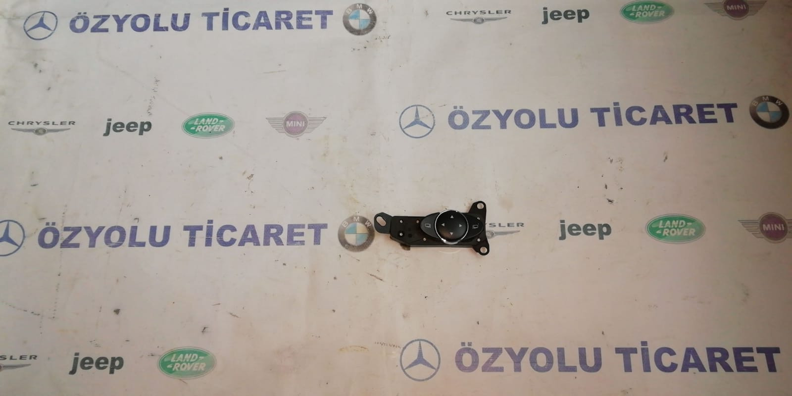 Mercedes w211 e serisi ayna düğmesi 2118208310