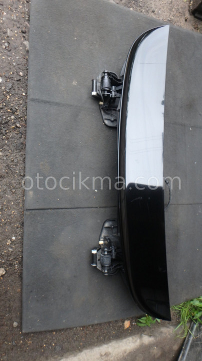 PORSCHE PANAMERA BAGAJ SPOYLER (KANAT) HATASIZ