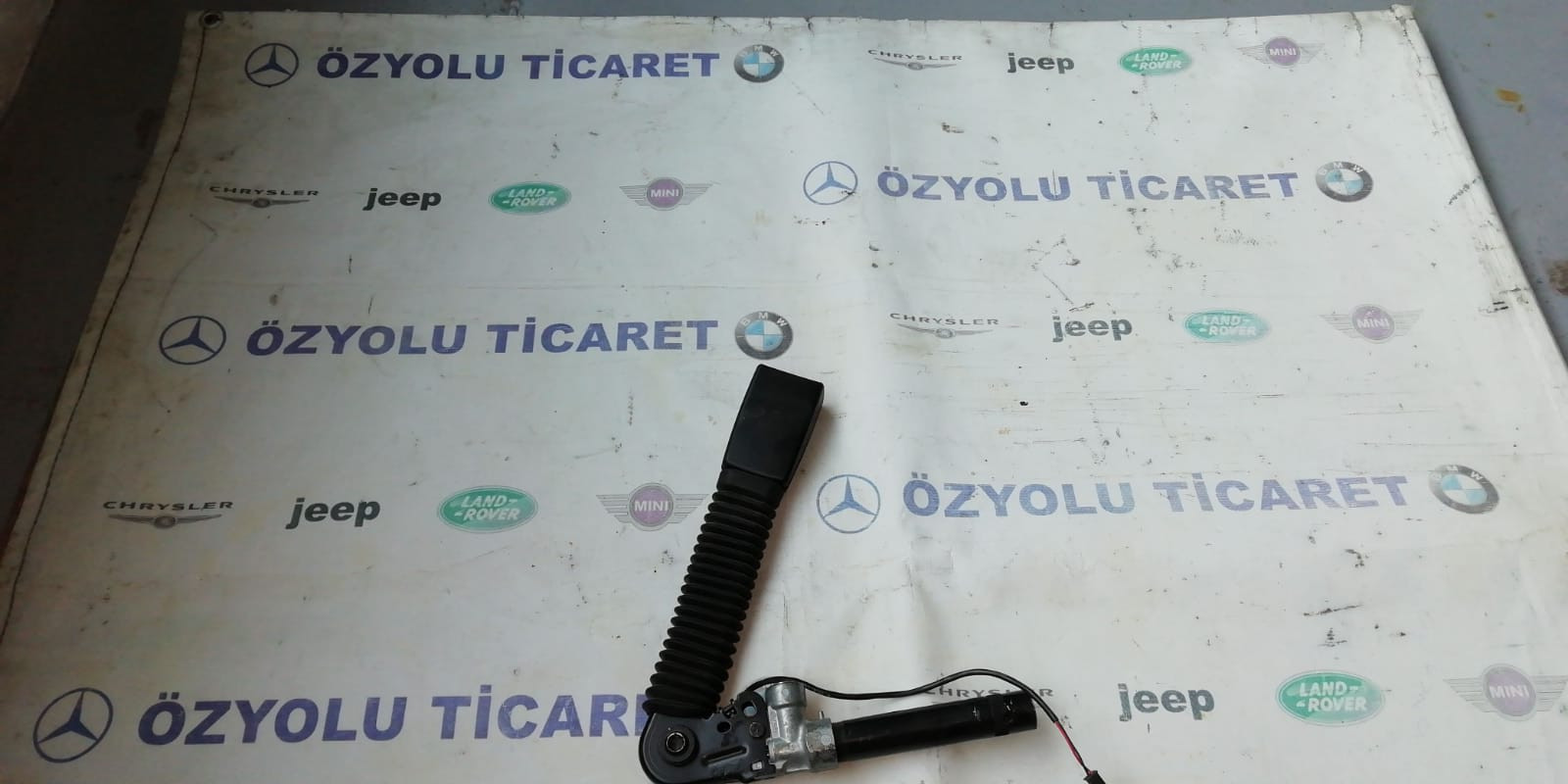 BMW f10 5 serisi sol ön emniyet kemer karşılığı