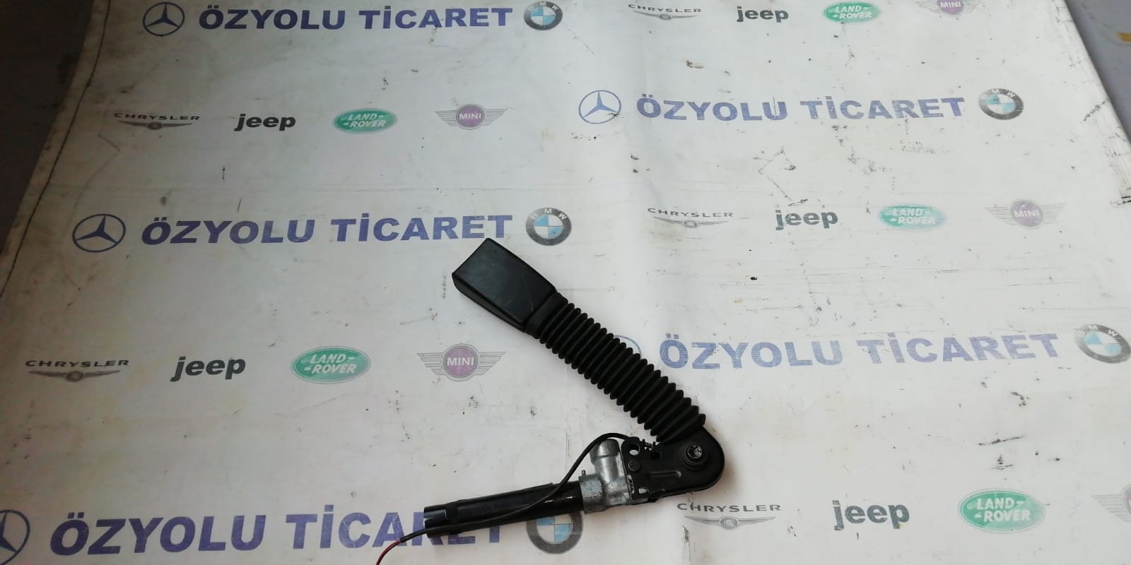 BMW f10 5 serisi sağ ön emniyet kemer karşılığı