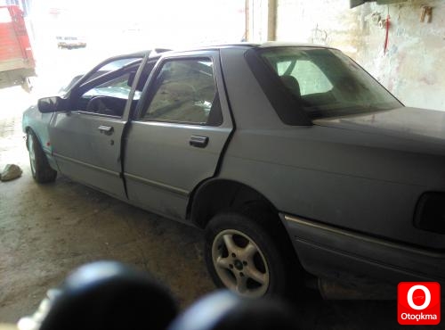 FORD SİERRA SAAT VE MALZEMWLİK KUTUSU