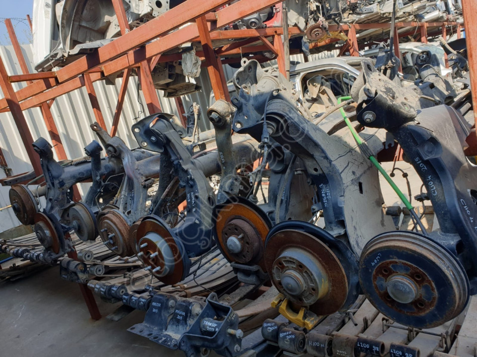 volkswagen scirocco 2014 arka travers/torsiyon (son fiyat)