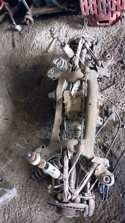 BMW 3.20 E90 ARKA DİNGİL ÇEVİK OTO BURSA