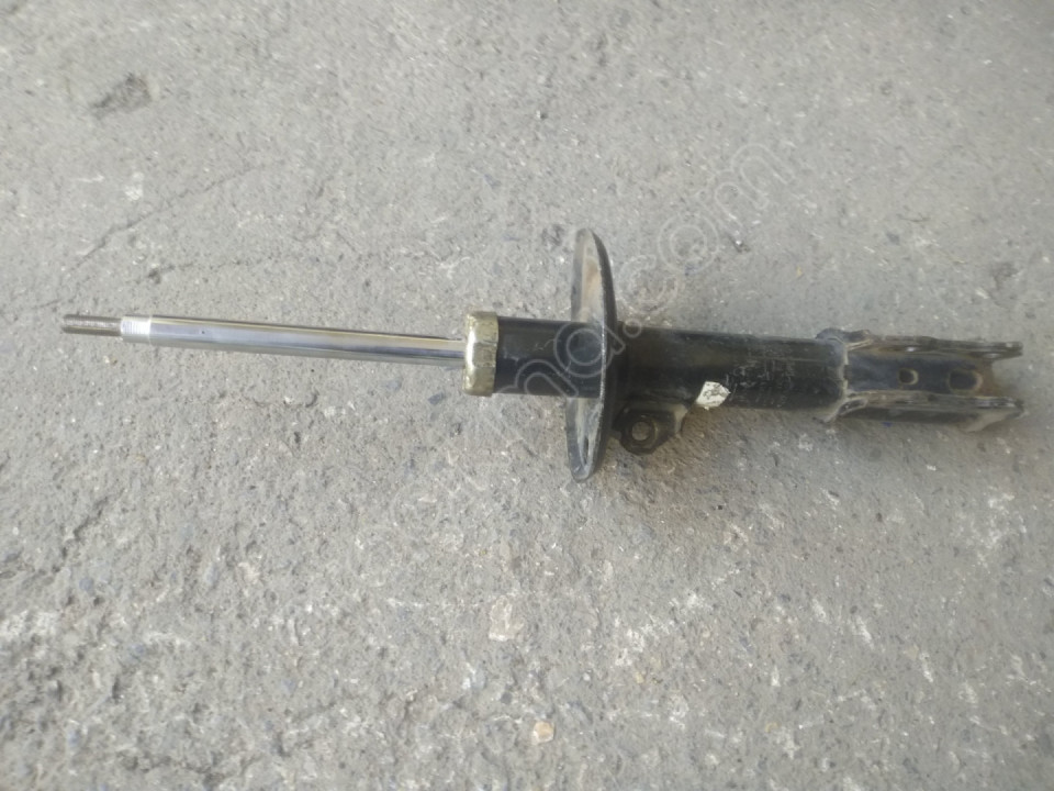 toyota yaris ön amortisör