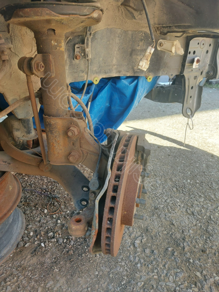 2003-2008 TOYOTA COROLLA ÇIKMA ORJİNAL ÖN SAĞ TAŞIYICI