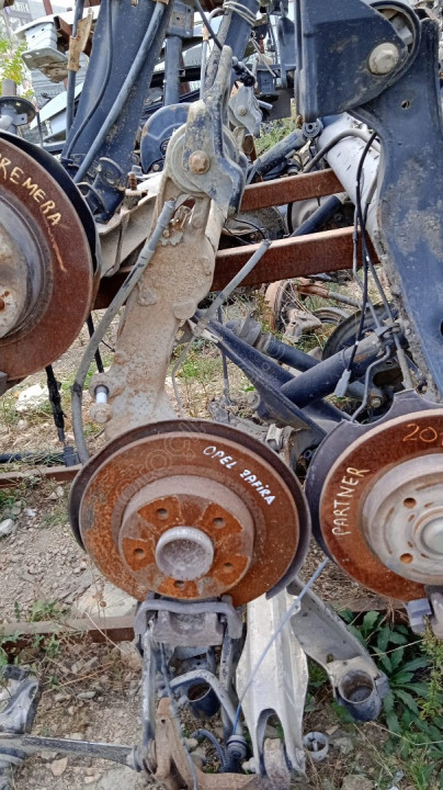 OPEL ZAFİRA ARKA DİNGİL GÜÇMANLAR OTO