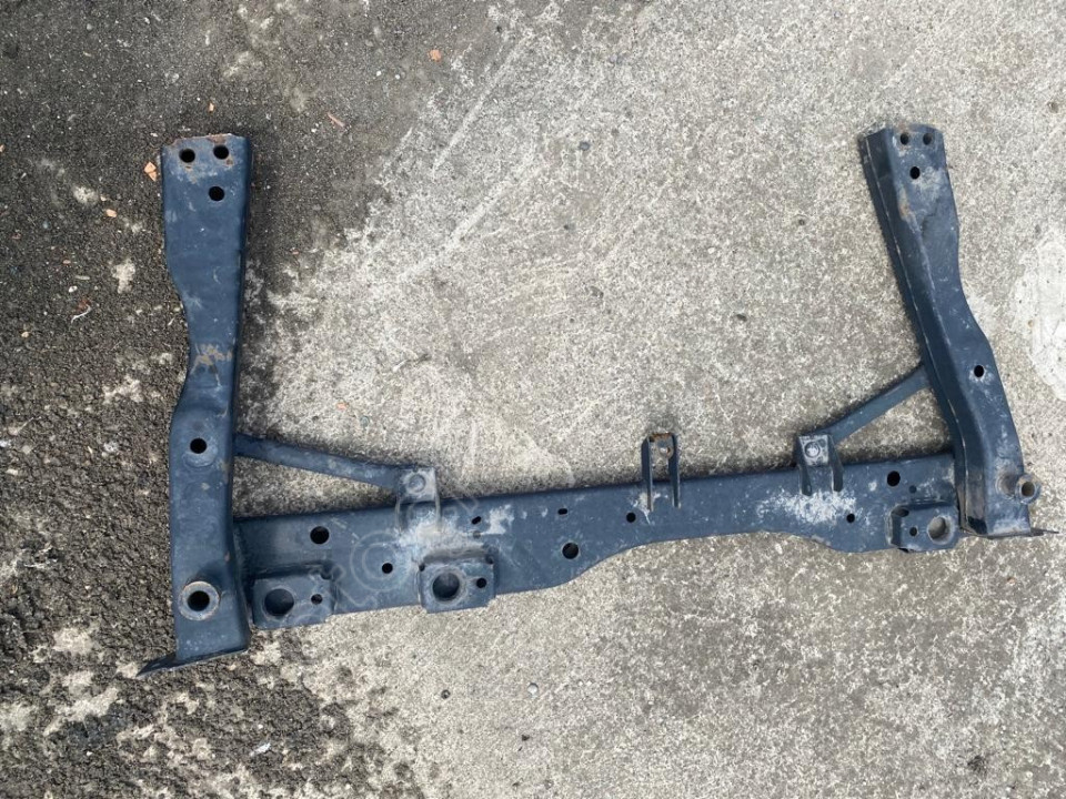 Renault Kadjar Alt Radyatör Desteği Hatasız Orjinal Çıkma