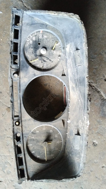 Mercedes Benz W123 Kasa Km Saati çıkma