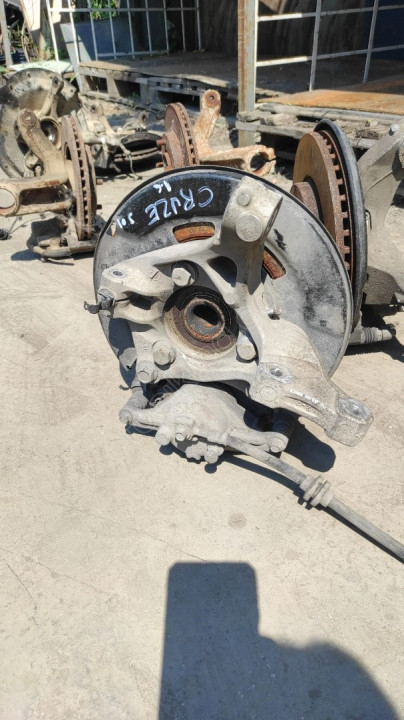 CHEVROLET CRUZE  SOL ÖN TAŞIYICI CIKMA CEP: 0541 570 02 94