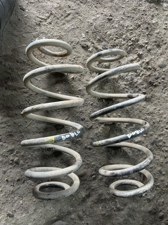 FİAT DOBLO 2012 1.3 ÇIKMA ORJİNAL ARKA YAYLAR