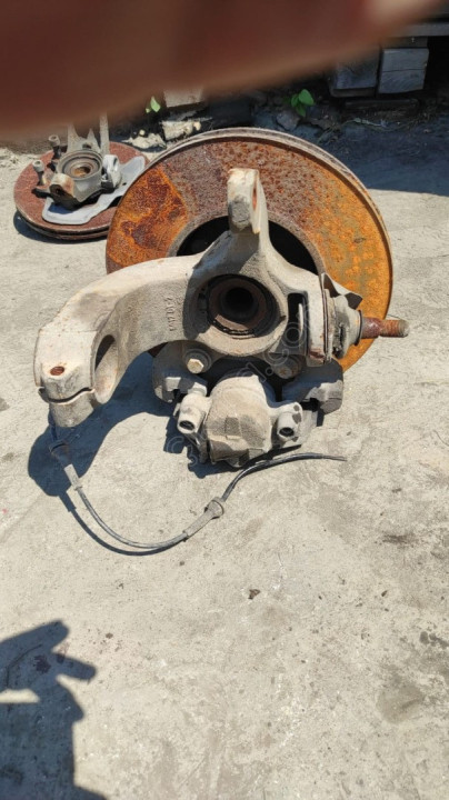 FORD CONNECT SAĞ ÖN TAŞIYICI CIKMA CEP: 0541 570 02 94