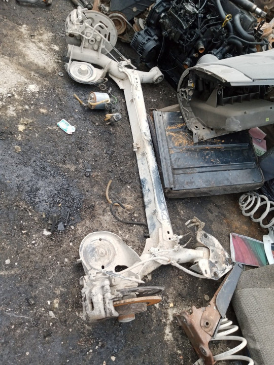 Renault Kangoo 3 arka dingil