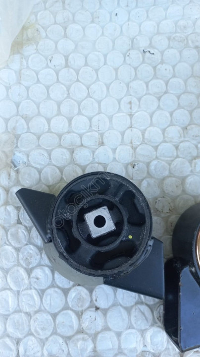 chevrolet evanda çıkma ön travers kulağı