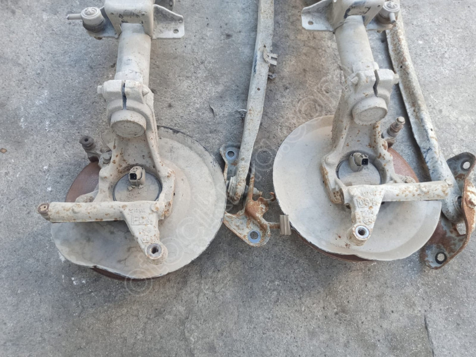 FORD MONDEO 2 ARKA TAŞIYICI