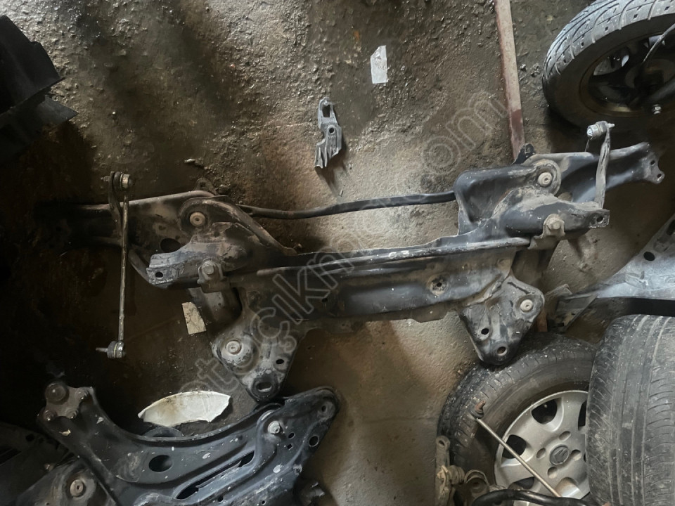 Citroen c3 motor traversi orijinal sökme