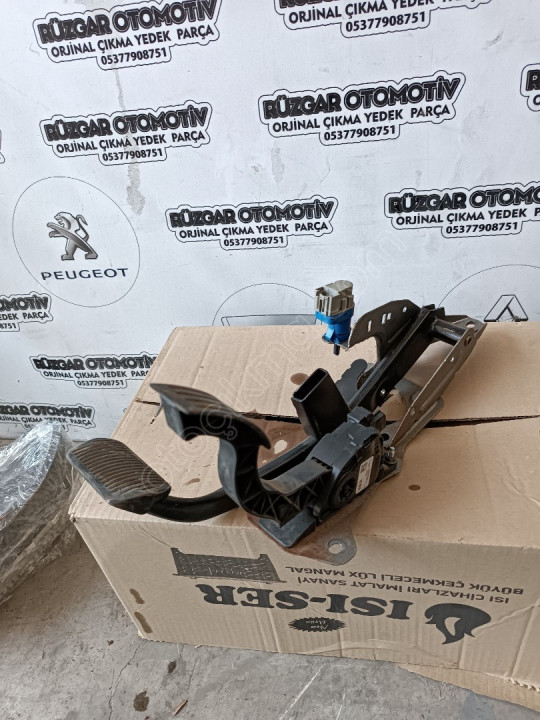 31280597 Volvo V40 gaz pedalı 2013-2017