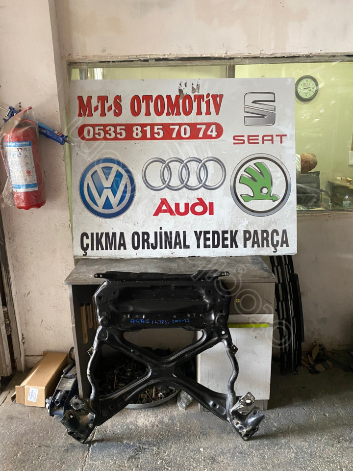 AUDİ A4 MOTOR TRANVERSİ 2015-2022 ÇIKMA ORİJİNAL8W1 399 347G