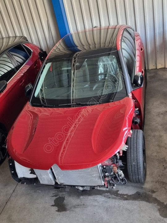 CİTROEN  C4   2023  MODEL  ÇIKMA  TAŞIYICI