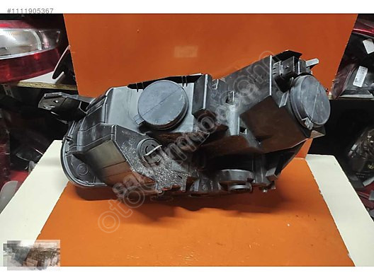 PEUGEOT RİFTER SAĞ FAR Bİ AYAK EKSİK ORJİNAL ÇIKMA