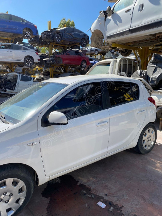 2010 İ20 SOL AYNA ÜNALLAR OTO YEDEK PARÇA’’DA