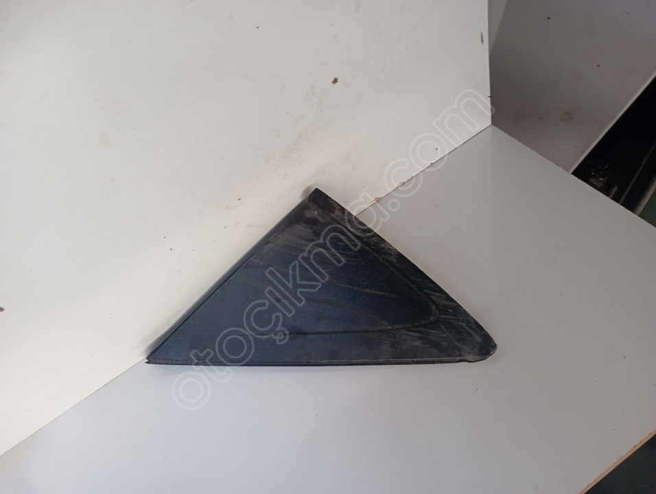 Hyunda Accent blue Sağ ayna ön kapağı