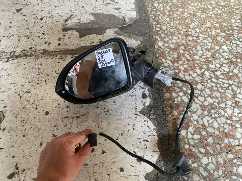 VOLKSWAGEN PASSAT B8 SOL AYNA ORJİNAL 2015-2020 MODEL