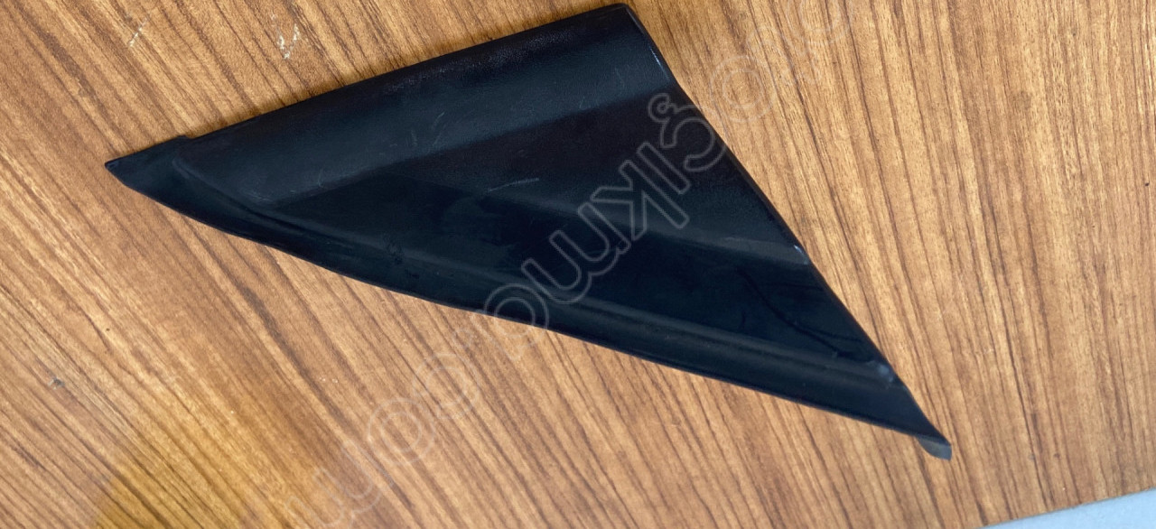 Mondeo sağ çamurluk üçgen bakaliti