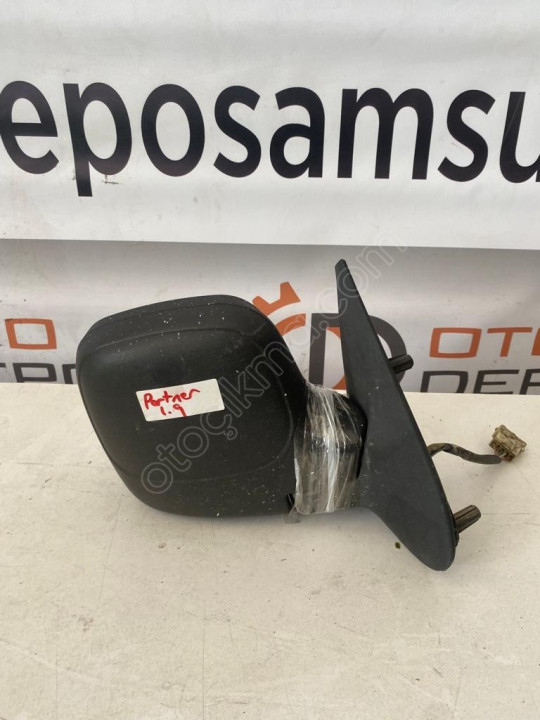 Peugeot Partner 1.9 Sağ Dikiz Aynası Orjinal Çıkma