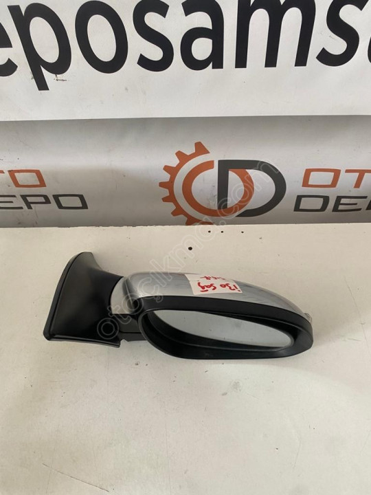 Hyundai İ30 Sağ Dikiz Aynası Hatasız Orjinal Çıkma