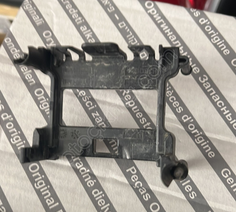 Jeep Renegade radar sensör ayağı çıkma