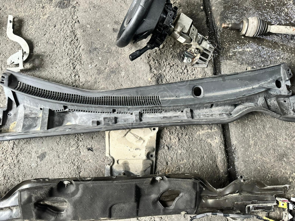 TOYOTA COROLLA 2017 ÖN CAM IZGARASI