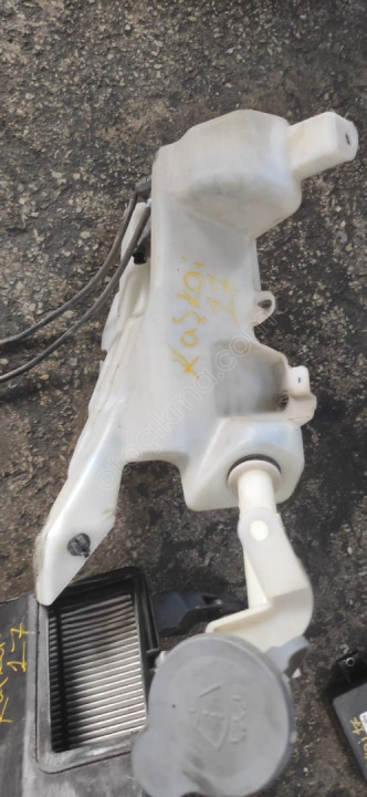 NİSSAN QASHQAİ 1.6 2017 SİLECEK SU BİDONU