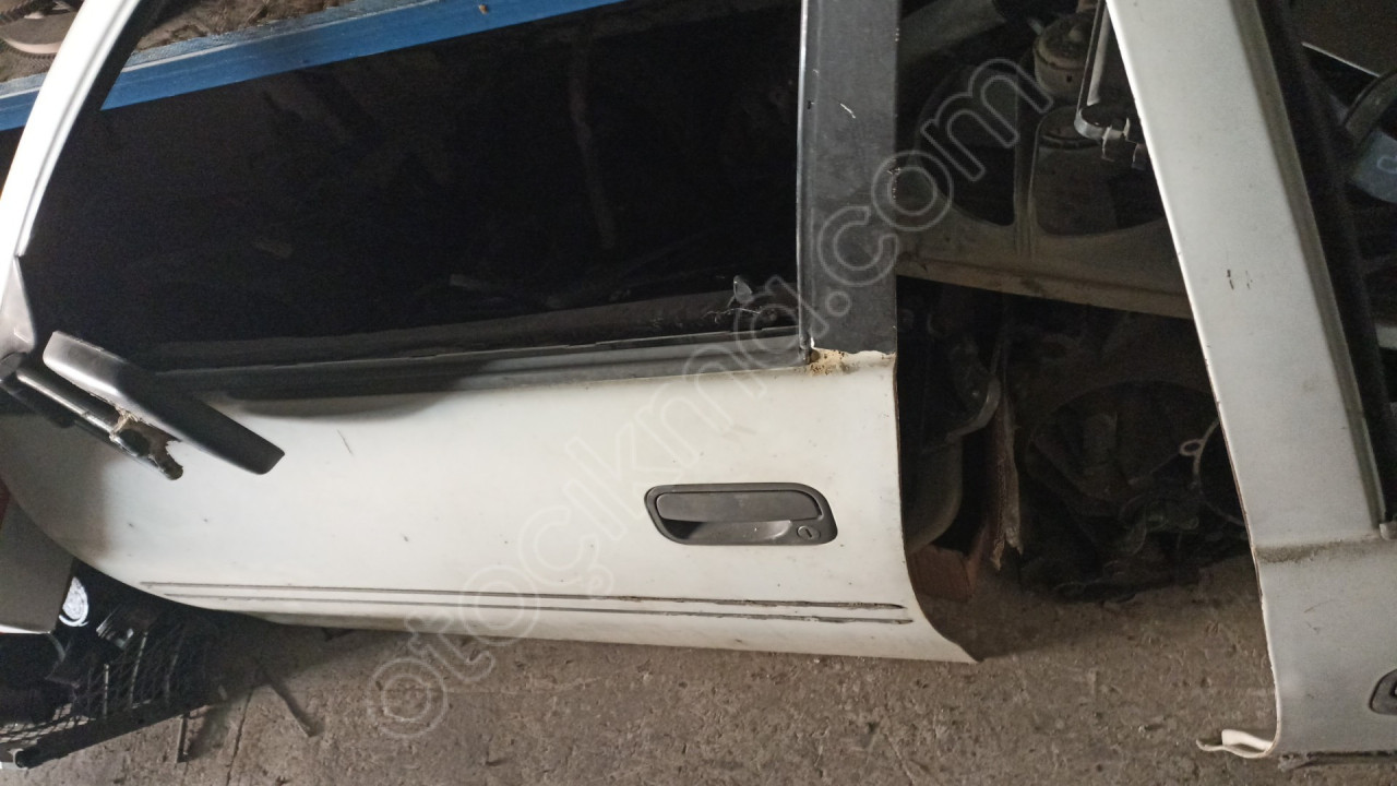 Opel Corsa b sol ön kapı camı çıkma orjinal