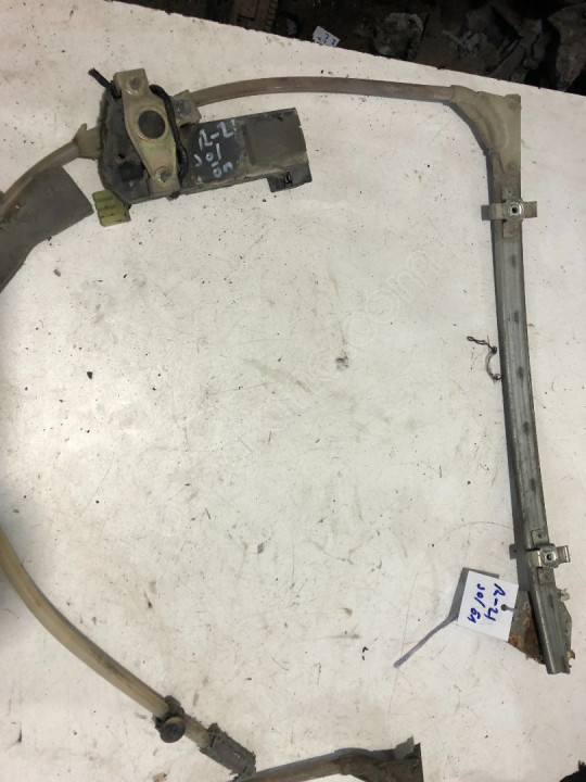 Renault R21 Sol Ön Kapı Cam Krikosu