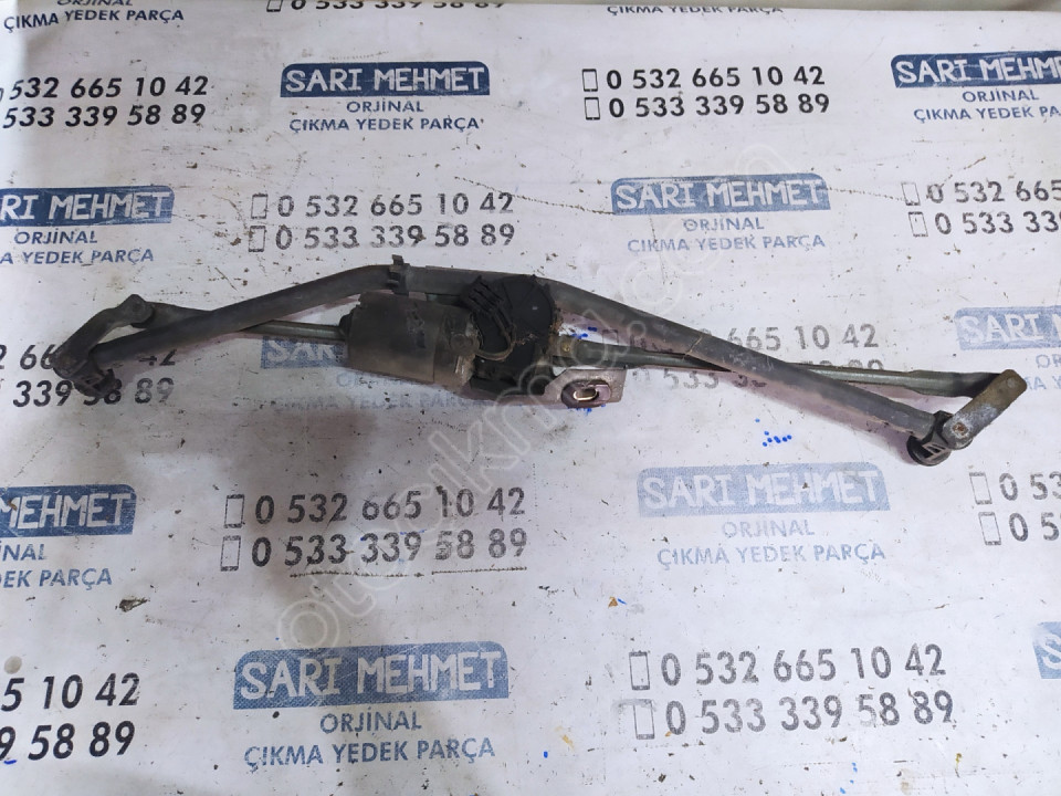 ÇIKMA VW TRANSPORTER T4 ÖN SİLECEK MOTORU MEKANİZMASI