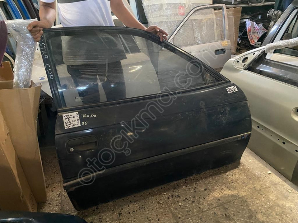 OPEL ASTRA F SAĞ ÖN KAPI CAM KRİKOSU TEK KAPI ARAÇ 1990-1997