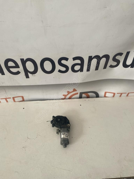 Peugeout 206 Partner Sağ Ön Cam Motoru Hatasız Orjinal Çıkma