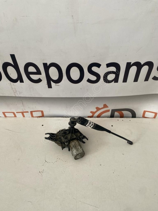 Opel Corsa D Bagaj Cam Motoru Hatasız Orjinal Çıkma