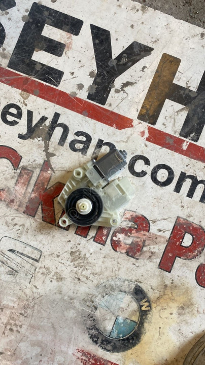 5JA959812L skoda rapid 2016 sağ arka cam motoru